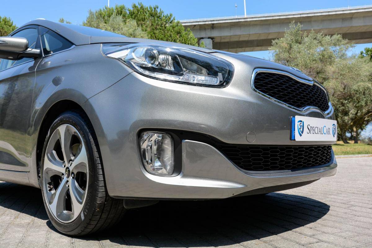 kia-carens-2015-diesel-1685cc