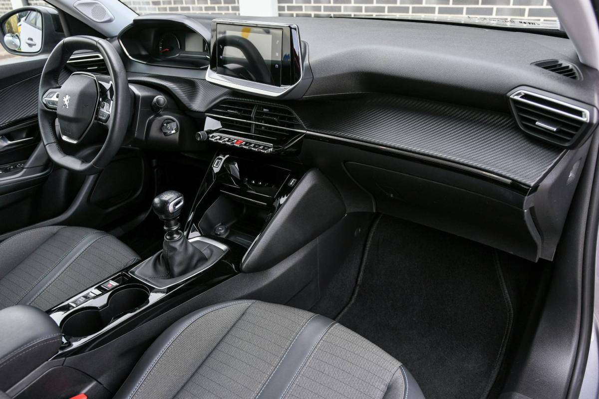 peugeot-2008-2022-gasolina-1199cc