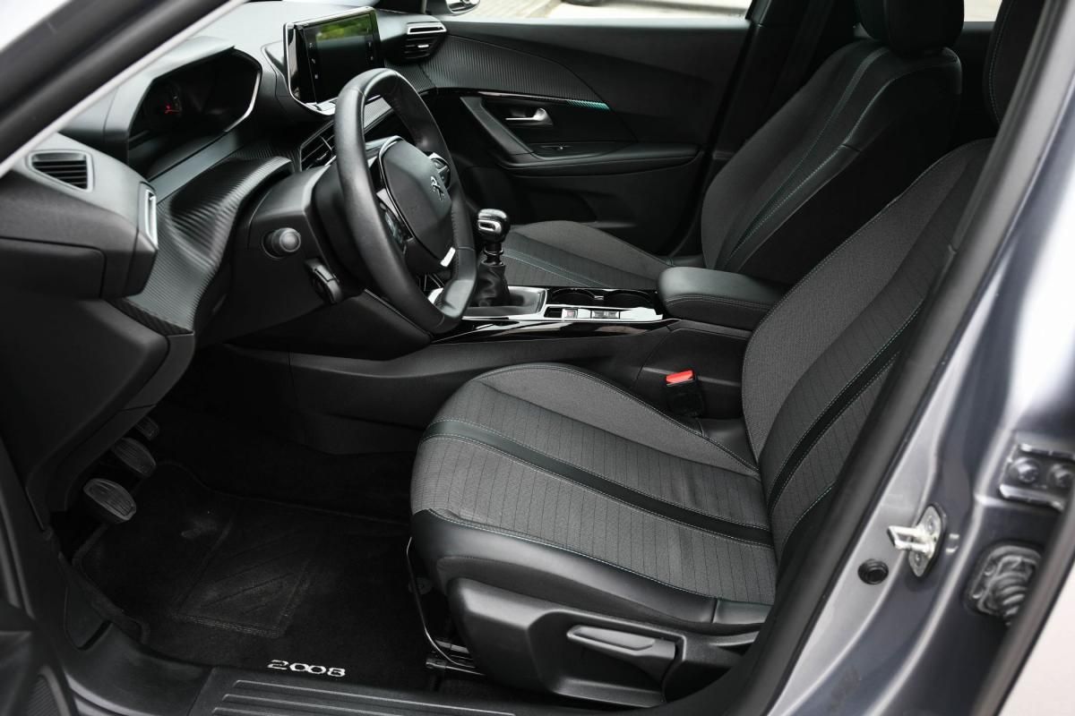 peugeot-2008-2022-gasolina-1199cc