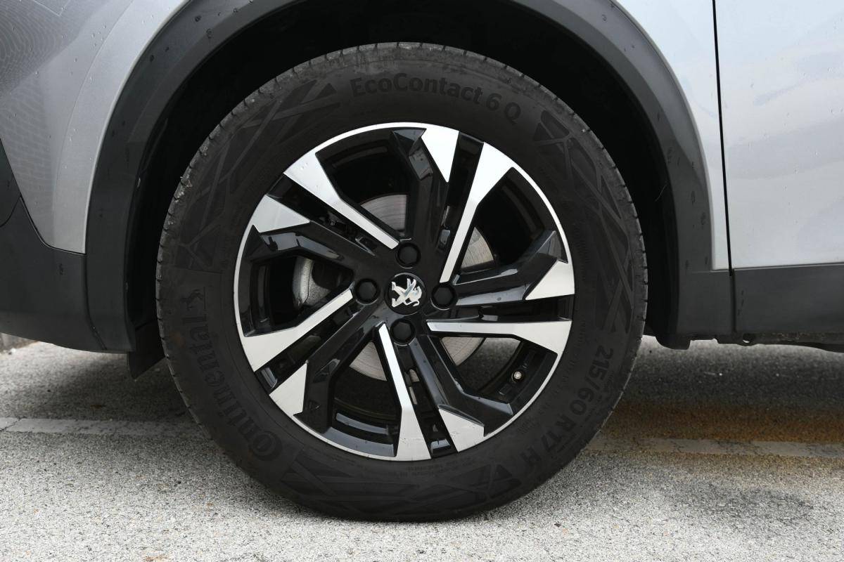 peugeot-2008-2022-gasolina-1199cc