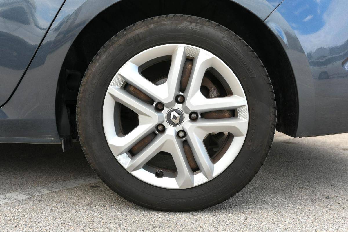 renault-megane-sport-tourer-2017-diesel-1461cc