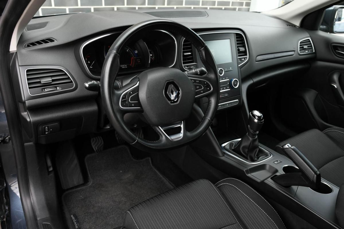 renault-megane-sport-tourer-2017-diesel-1461cc