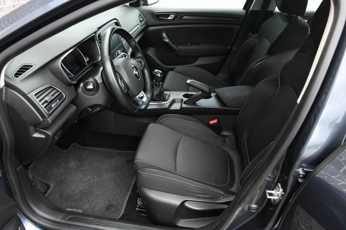 renault-megane-sport-tourer-2017-diesel-1461cc