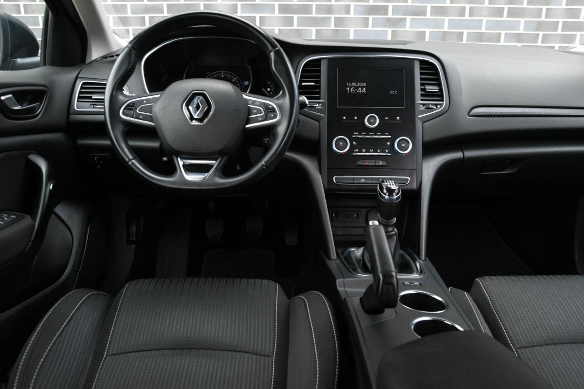 renault-megane-sport-tourer-2017-diesel-1461cc