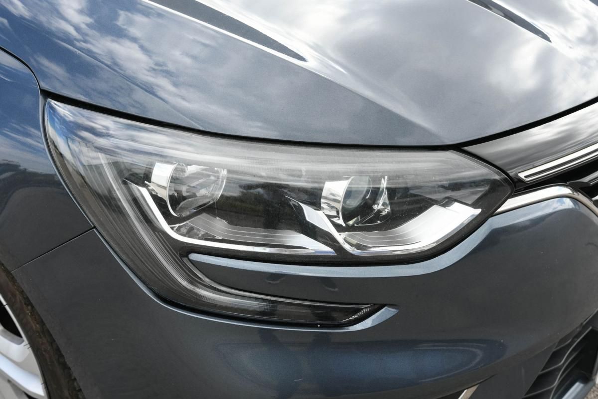 renault-megane-sport-tourer-2017-diesel-1461cc