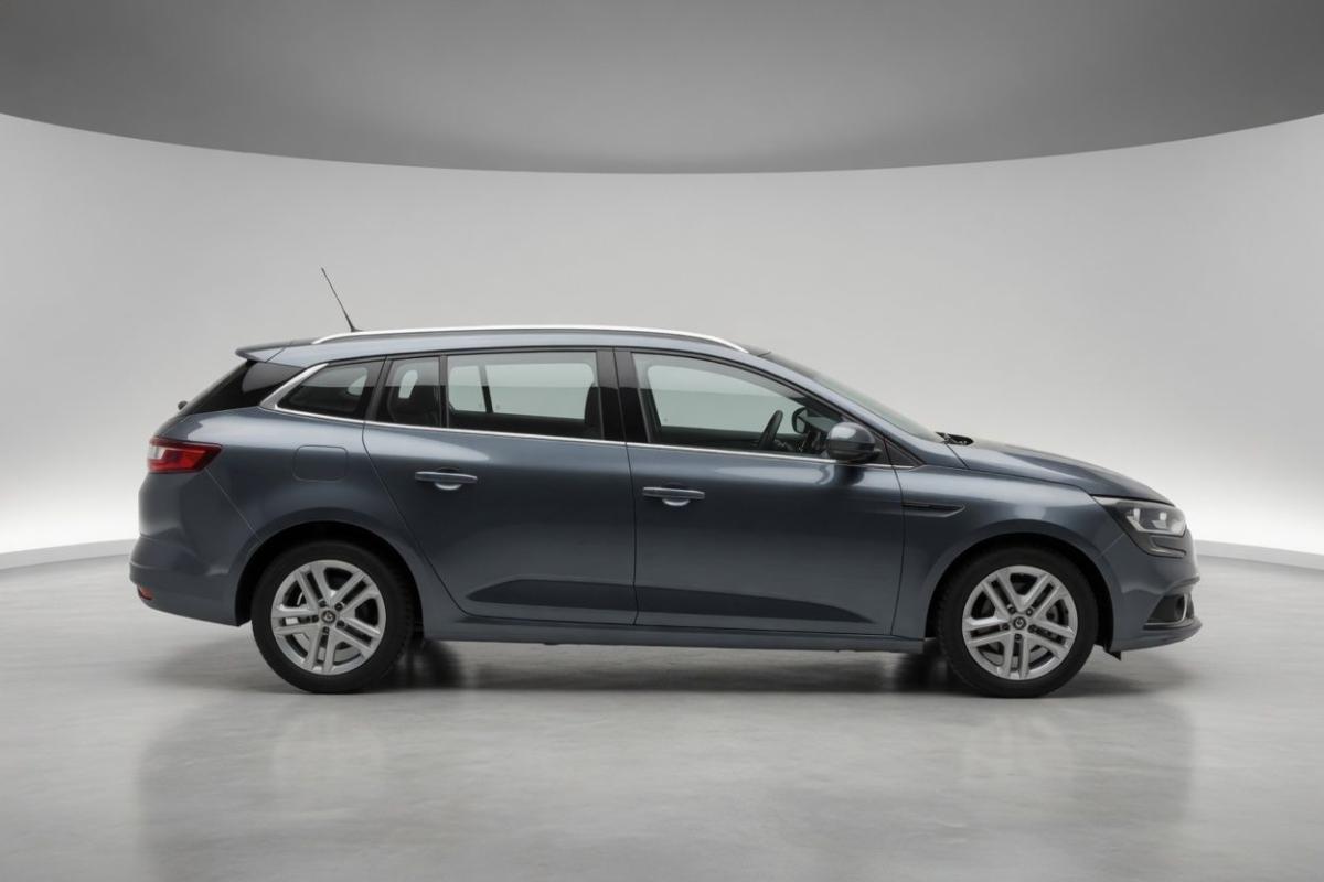 renault-megane-sport-tourer-2017-diesel-1461cc