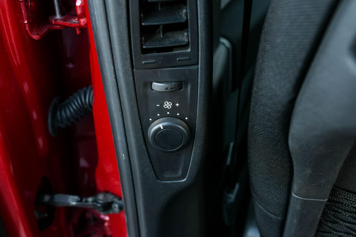 citroen-c4-2019-diesel-1499cc