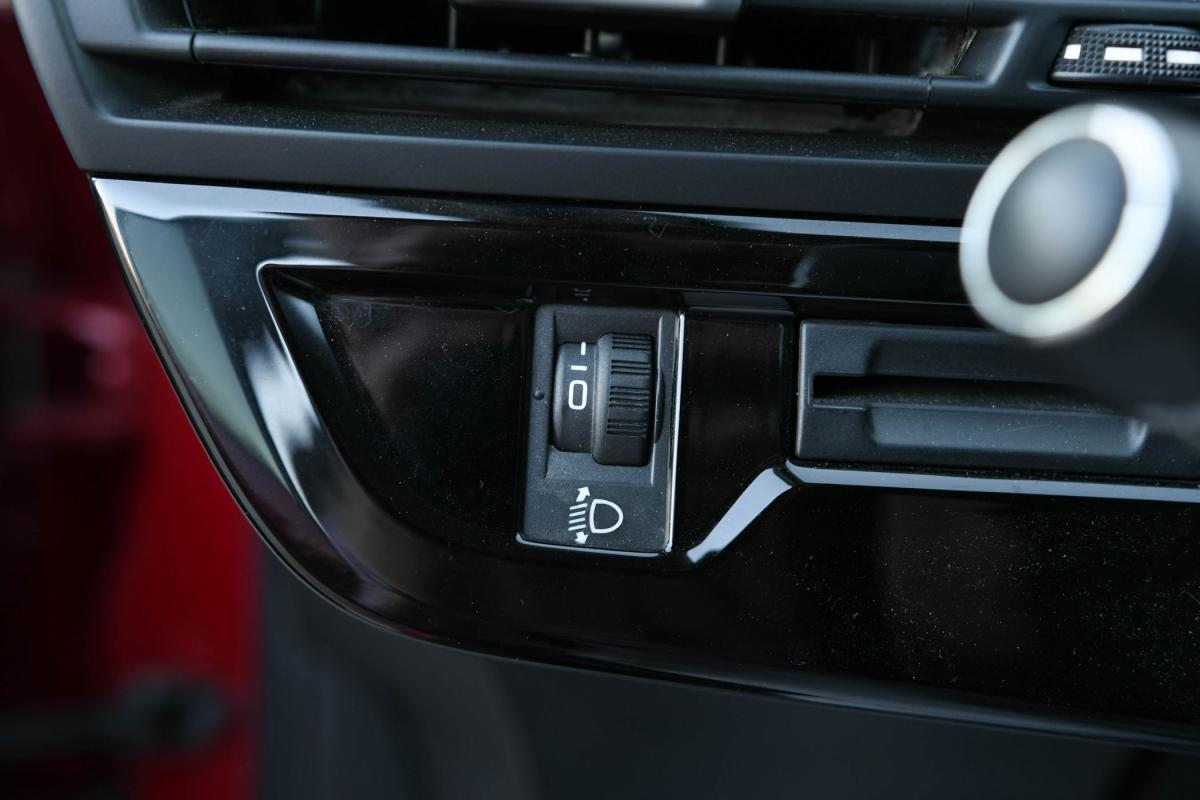 citroen-c4-2019-diesel-1499cc
