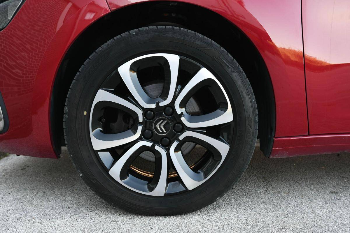 citroen-c4-2019-diesel-1499cc