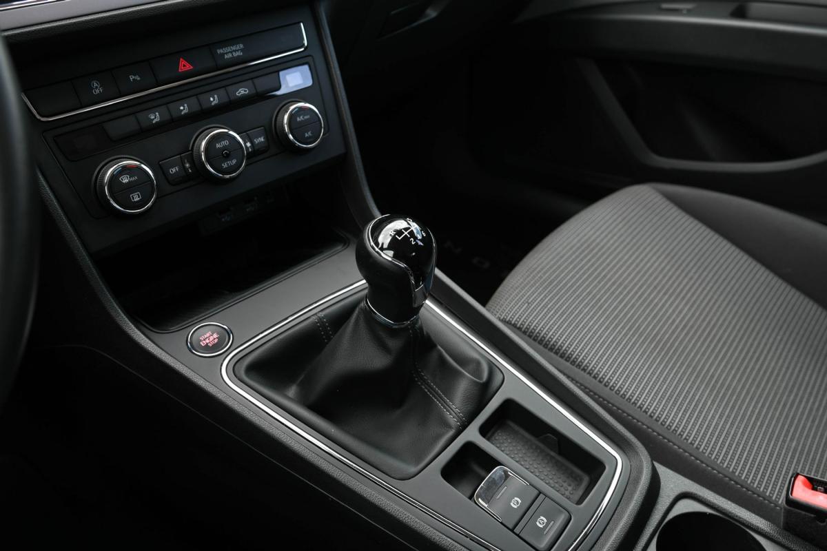 seat-leon-st-2019-gasolina-999cc