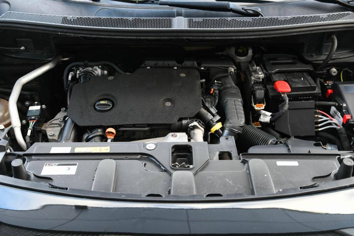 peugeot-3008-2019-diesel-1499cc