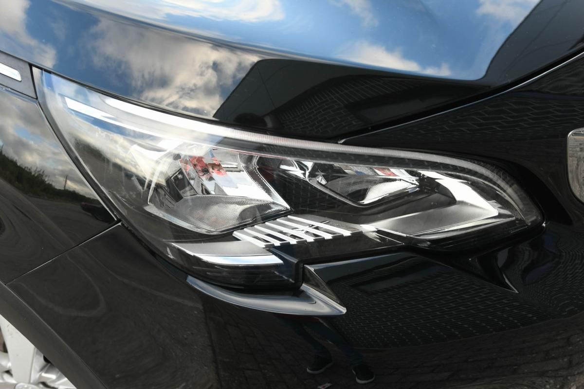 peugeot-3008-2019-diesel-1499cc