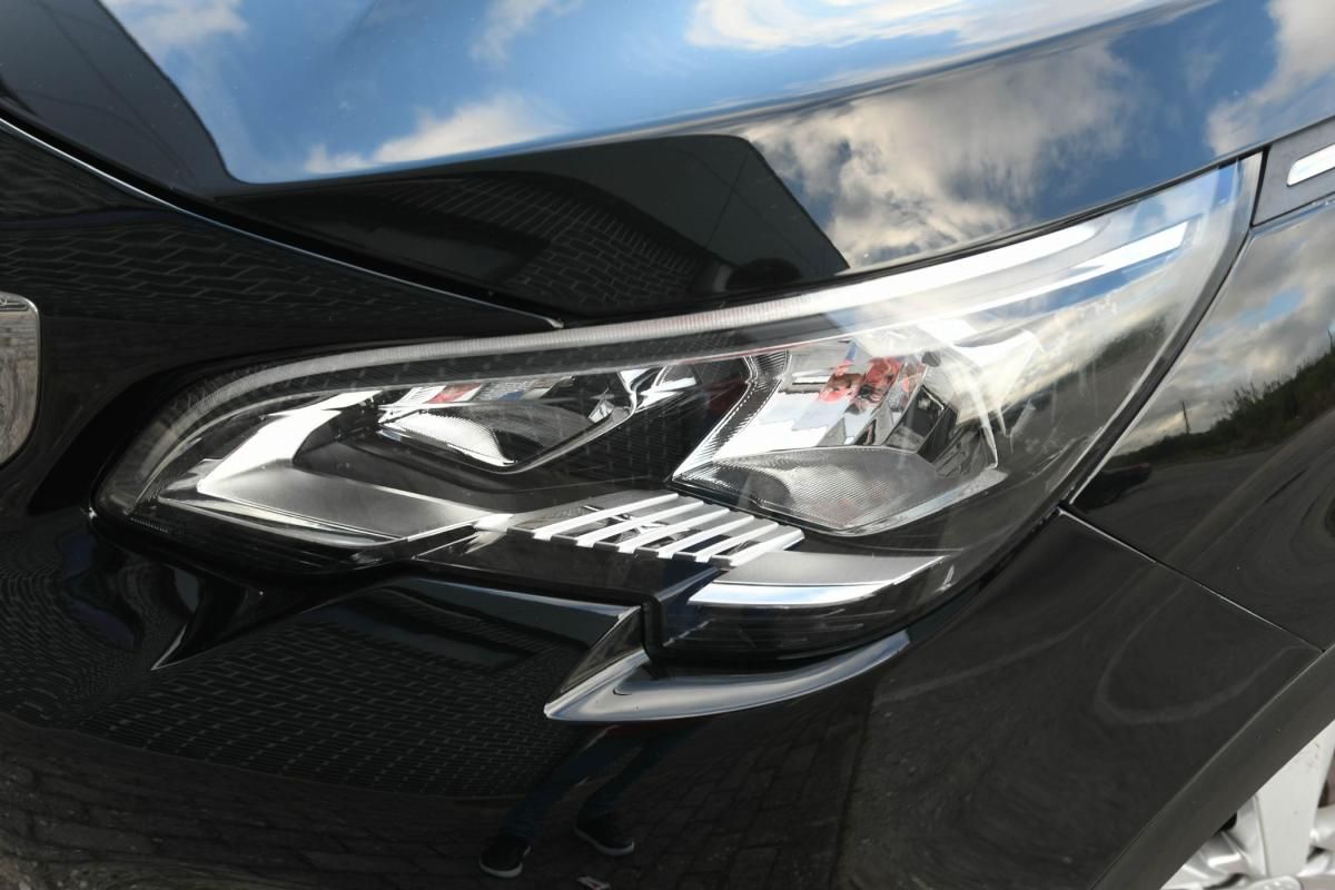 peugeot-3008-2019-diesel-1499cc