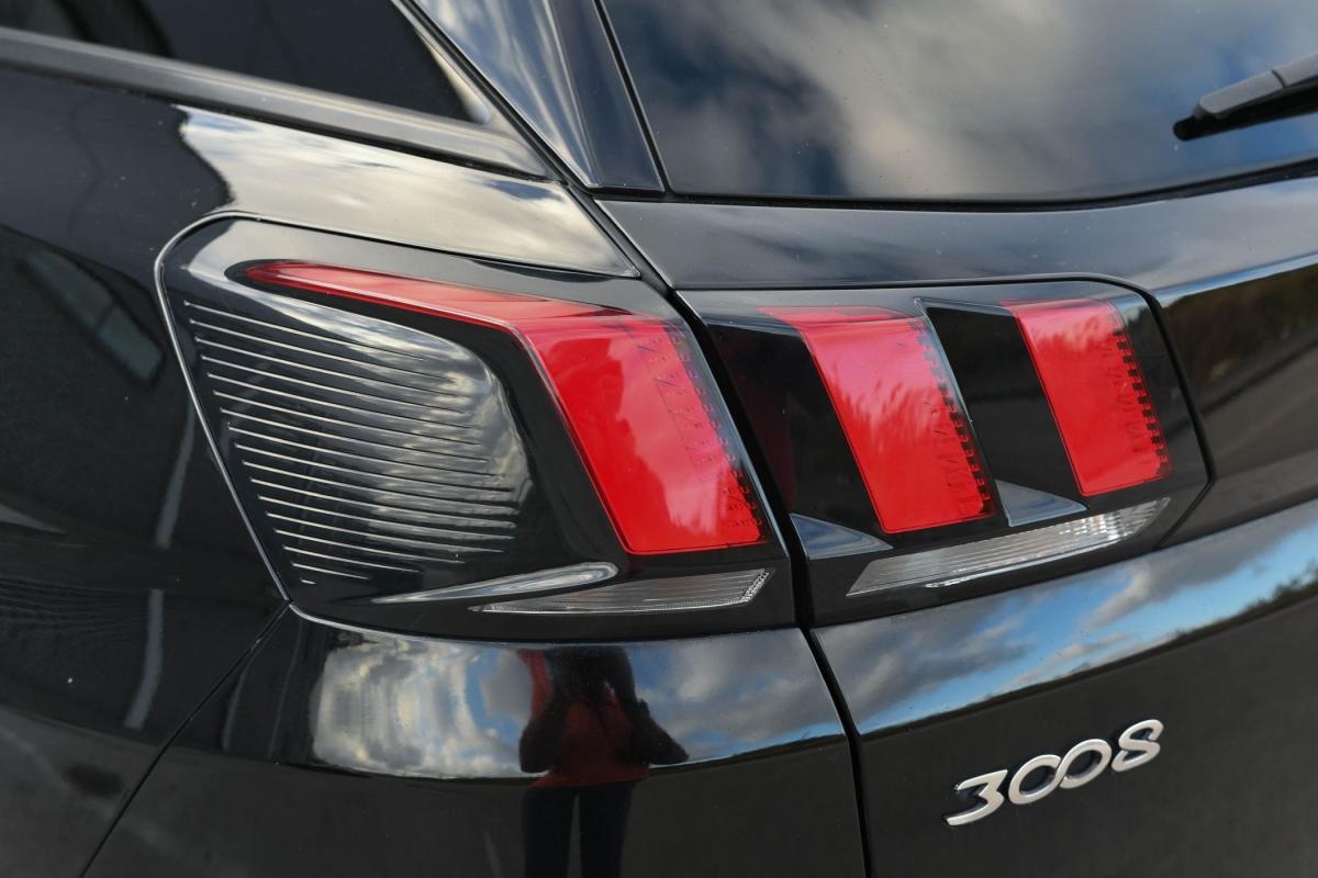 peugeot-3008-2019-diesel-1499cc