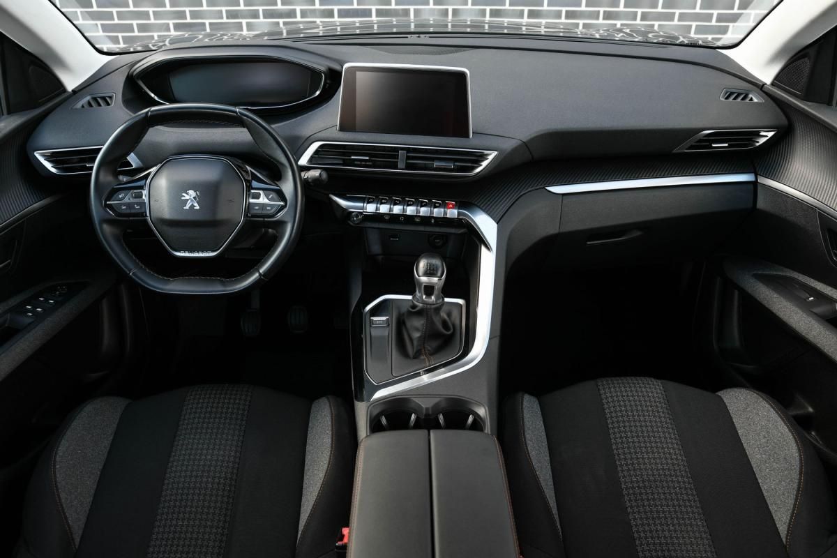 peugeot-3008-2019-diesel-1499cc
