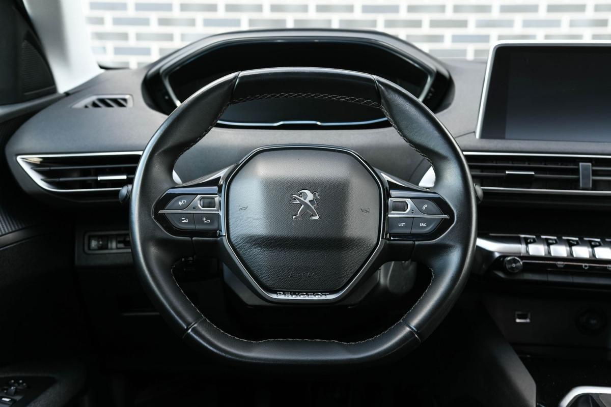 peugeot-3008-2019-diesel-1499cc