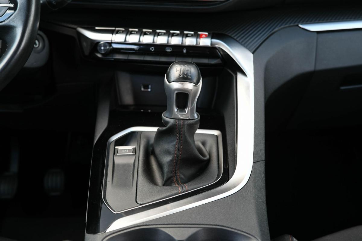 peugeot-3008-2019-diesel-1499cc
