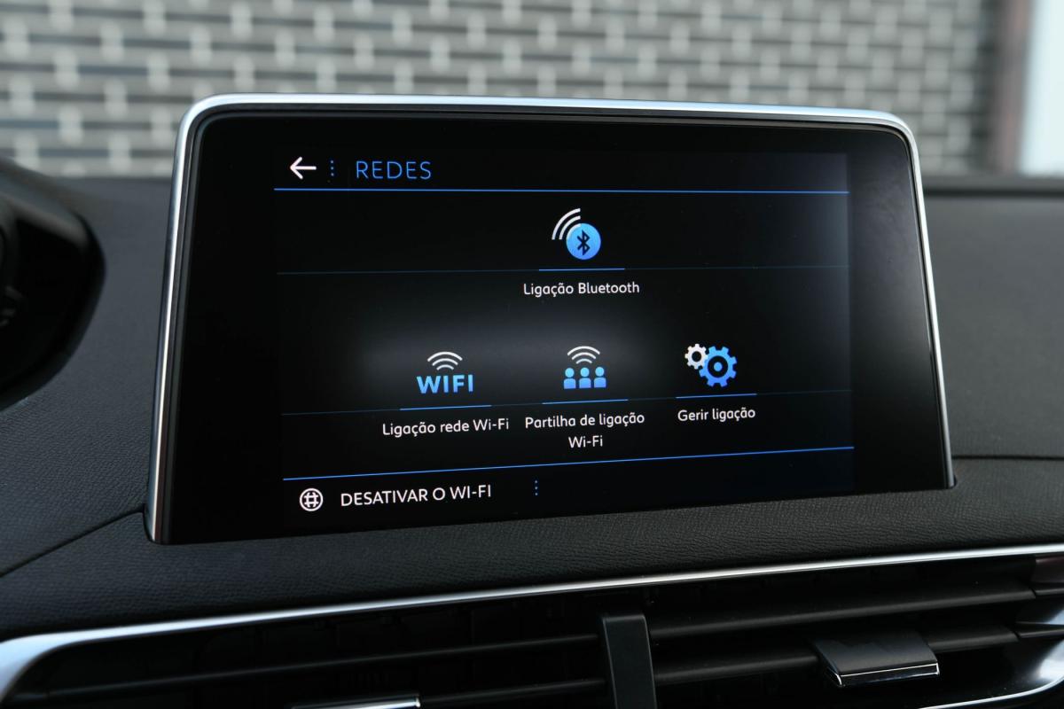 peugeot-3008-2019-diesel-1499cc