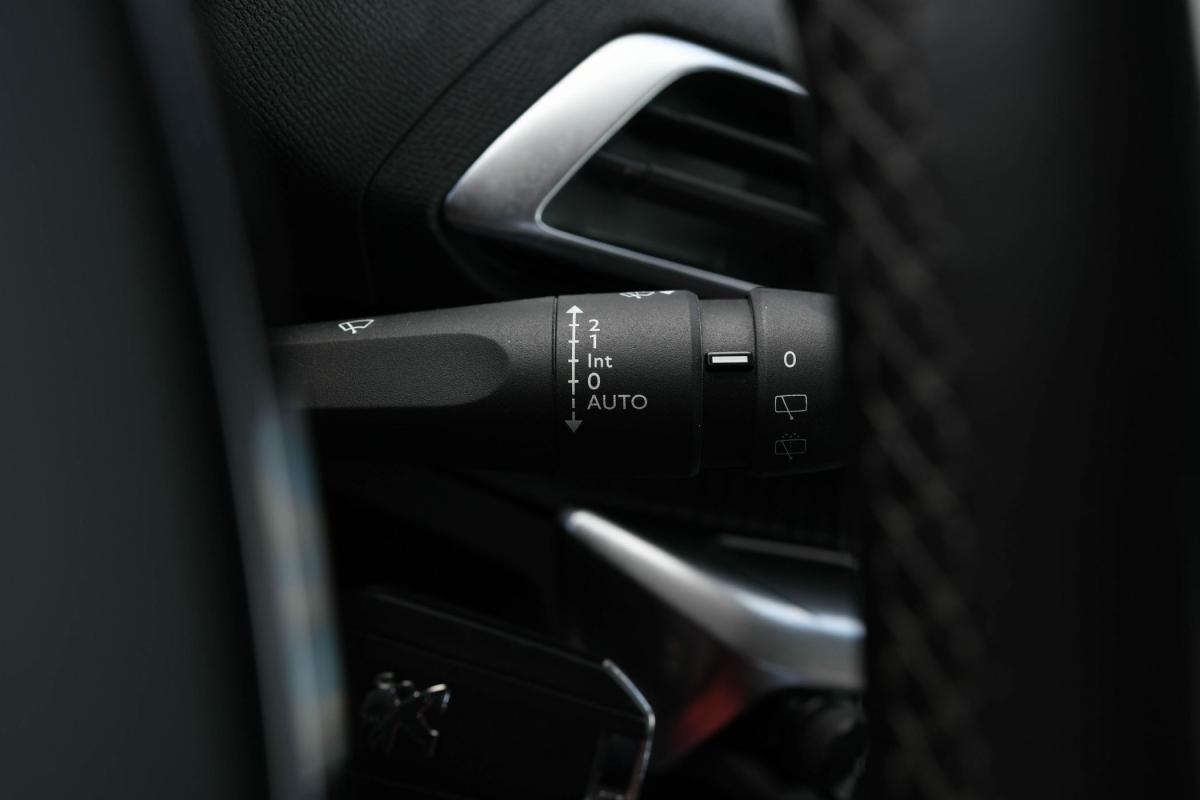 peugeot-3008-2019-diesel-1499cc