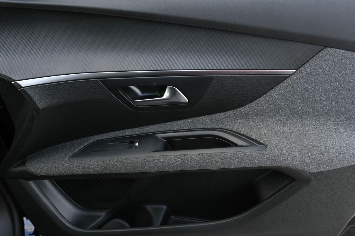 peugeot-3008-2019-diesel-1499cc