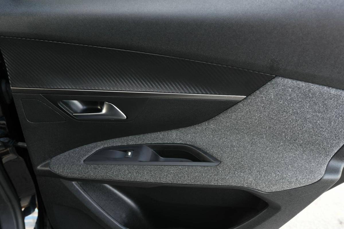 peugeot-3008-2019-diesel-1499cc