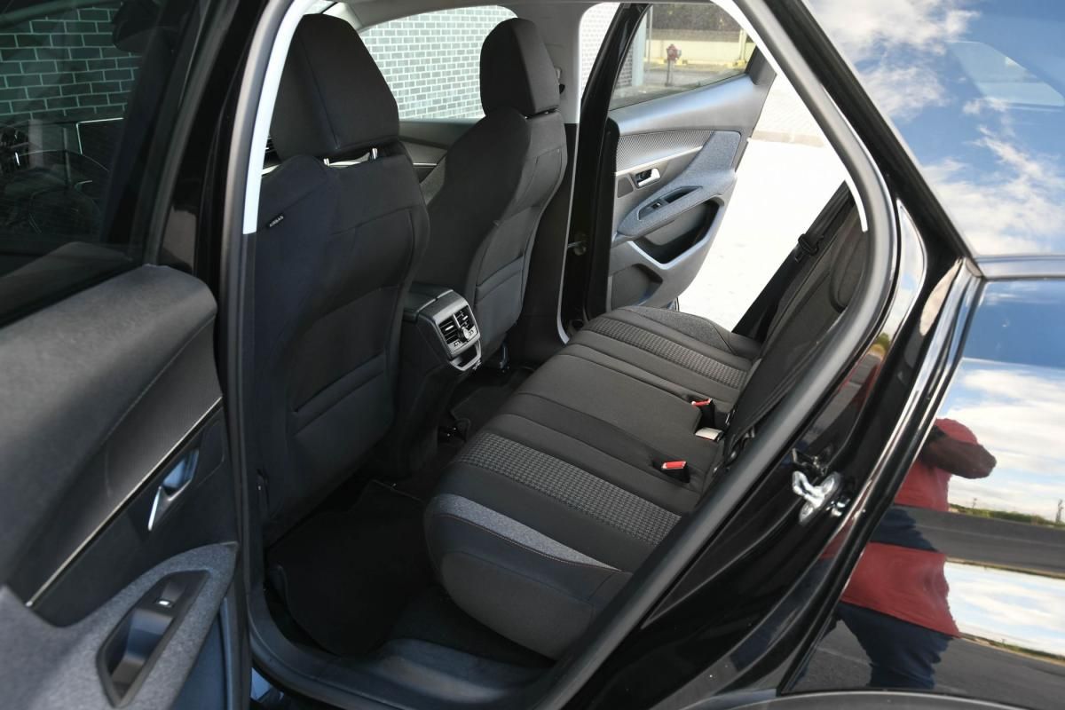 peugeot-3008-2019-diesel-1499cc