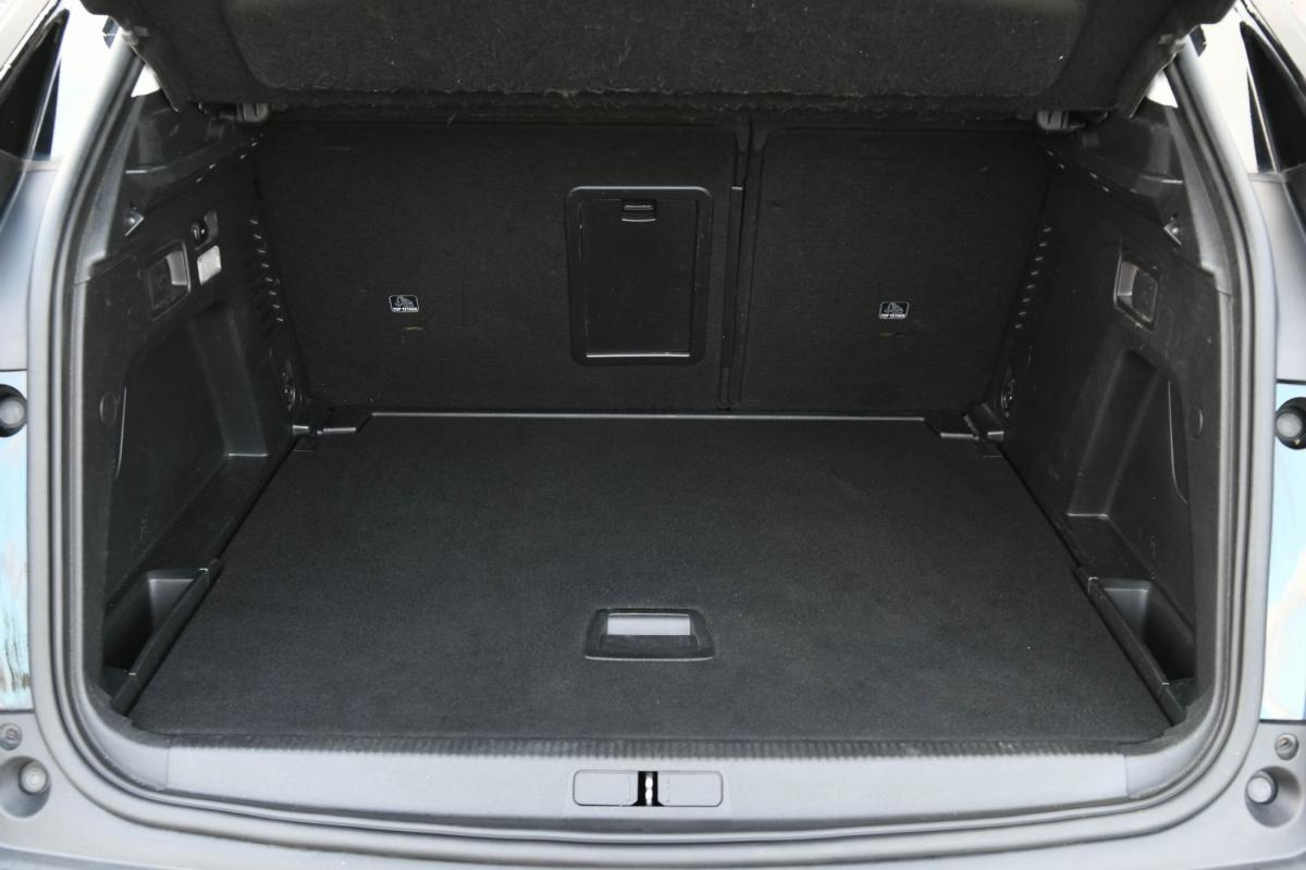 peugeot-3008-2019-diesel-1499cc