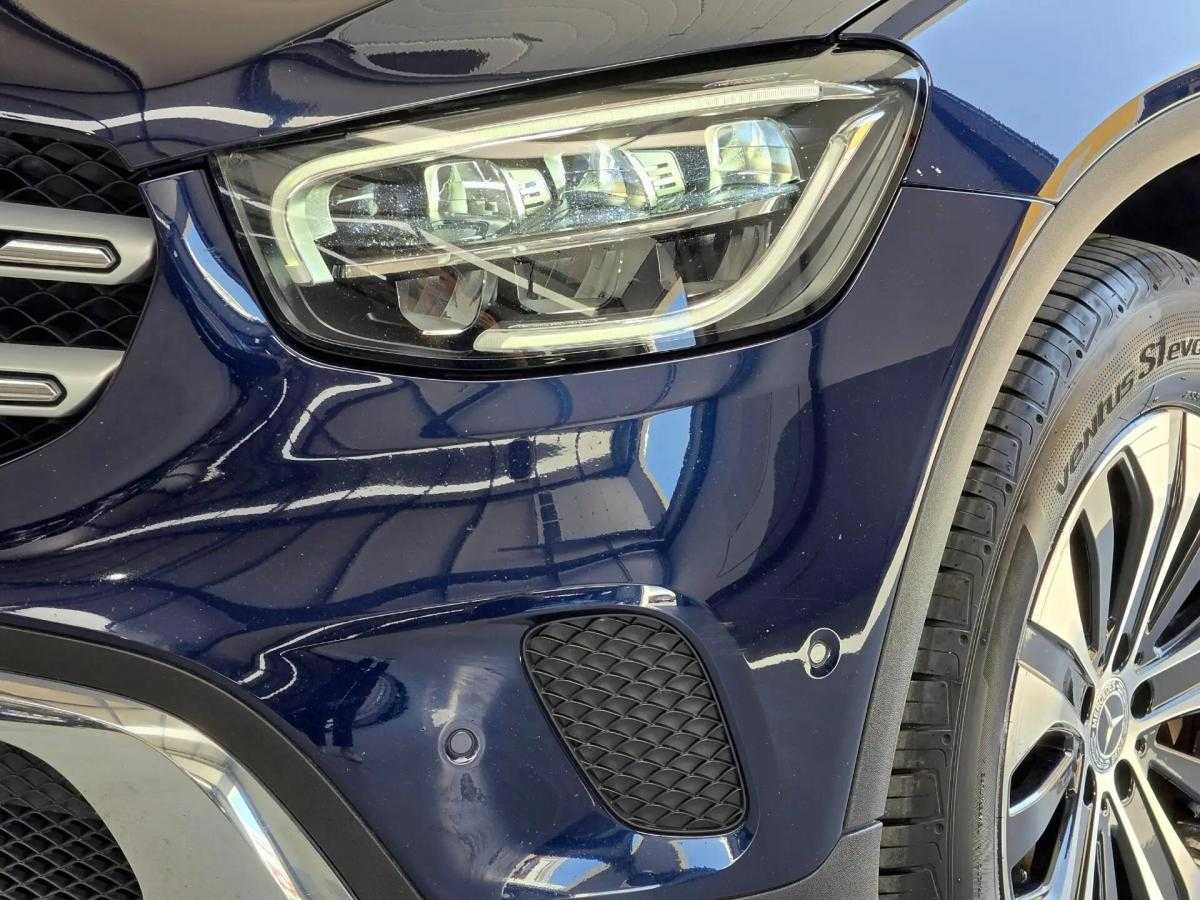 mercedes-benz-glc-300-e-4matic-2022-hibrido-a-gasolina-1991cc
