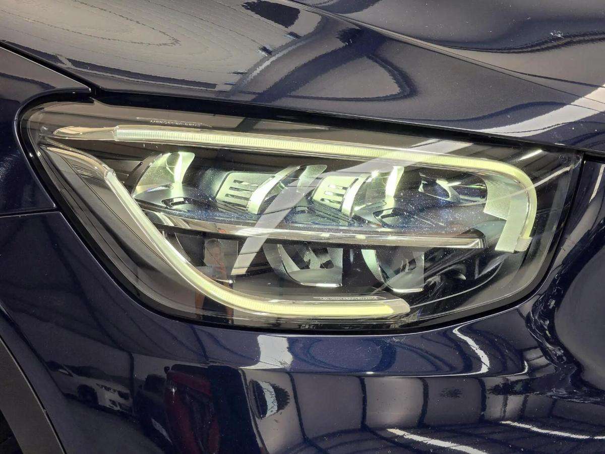 mercedes-benz-glc-300-e-4matic-2022-hibrido-a-gasolina-1991cc