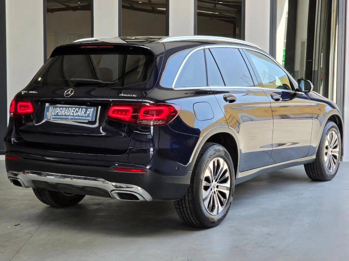 mercedes-benz-glc-300-e-4matic-2022-hibrido-a-gasolina-1991cc