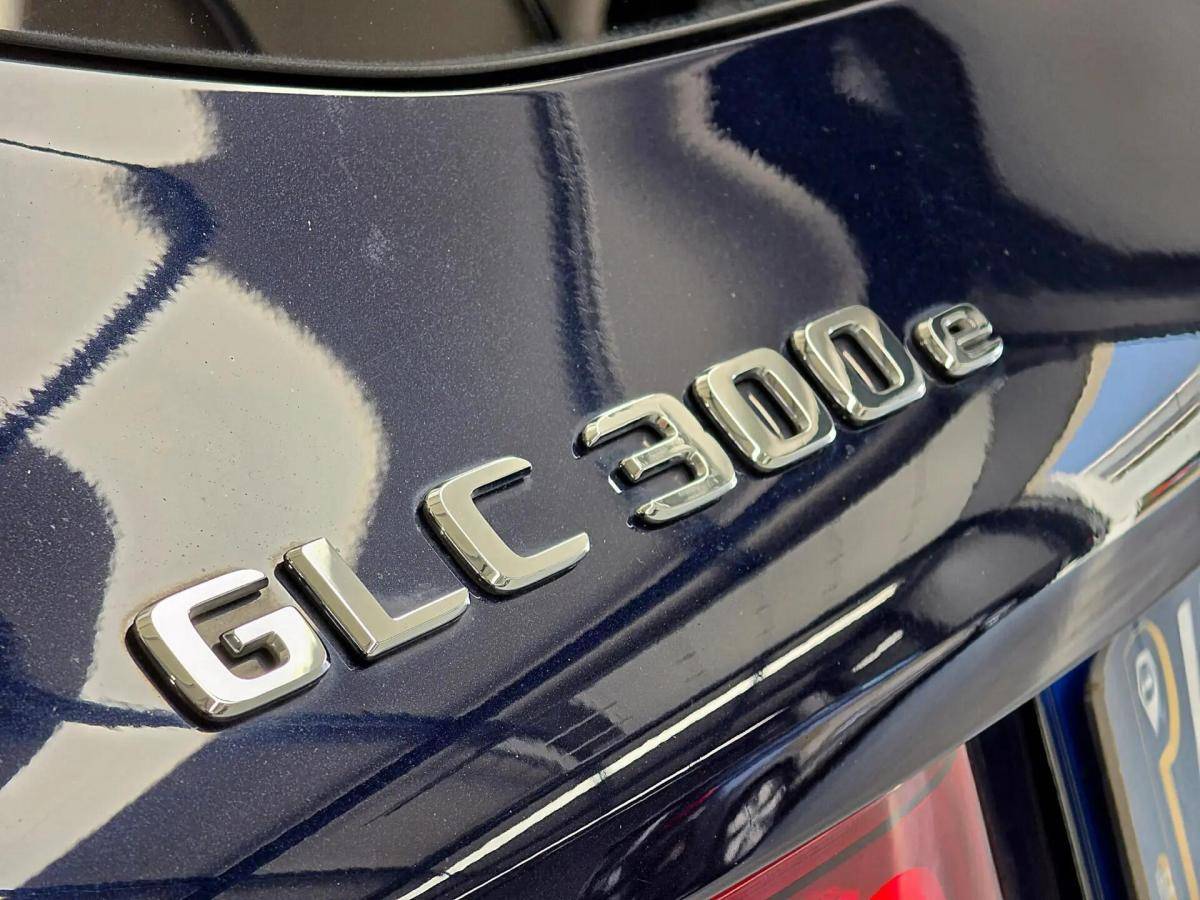 mercedes-benz-glc-300-e-4matic-2022-hibrido-a-gasolina-1991cc