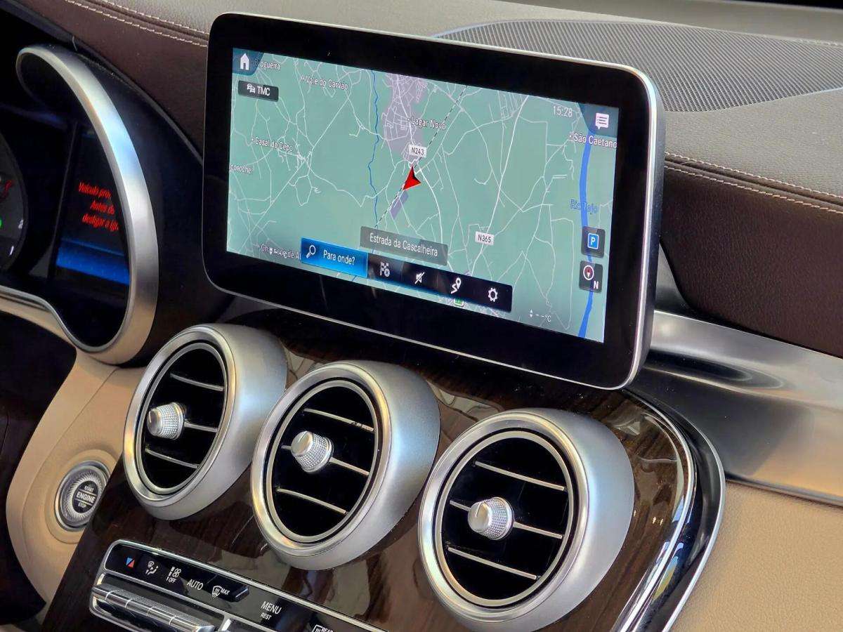 mercedes-benz-glc-300-e-4matic-2022-hibrido-a-gasolina-1991cc