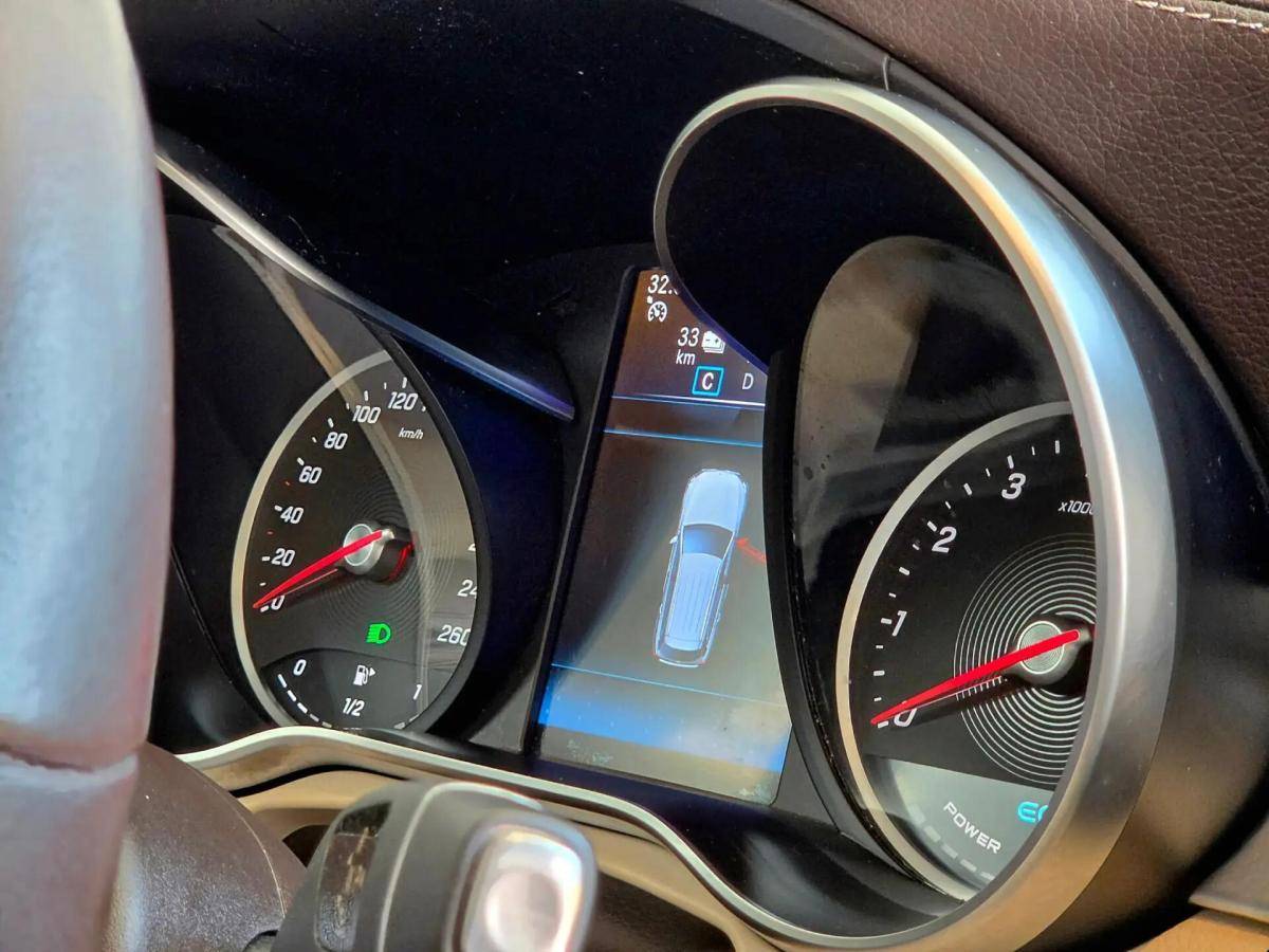 mercedes-benz-glc-300-e-4matic-2022-hibrido-a-gasolina-1991cc