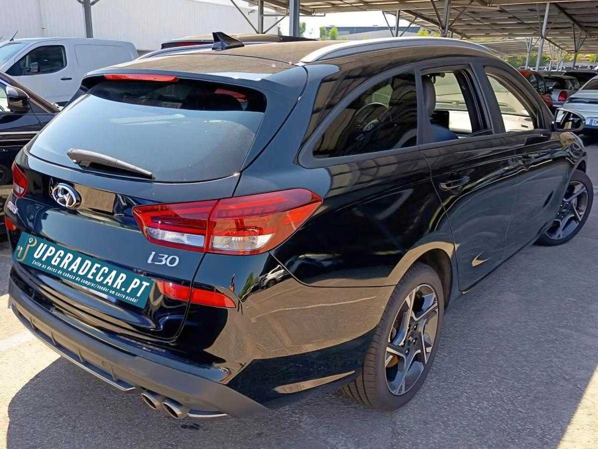 hyundai-i30-sw-2023-gasolina-998cc