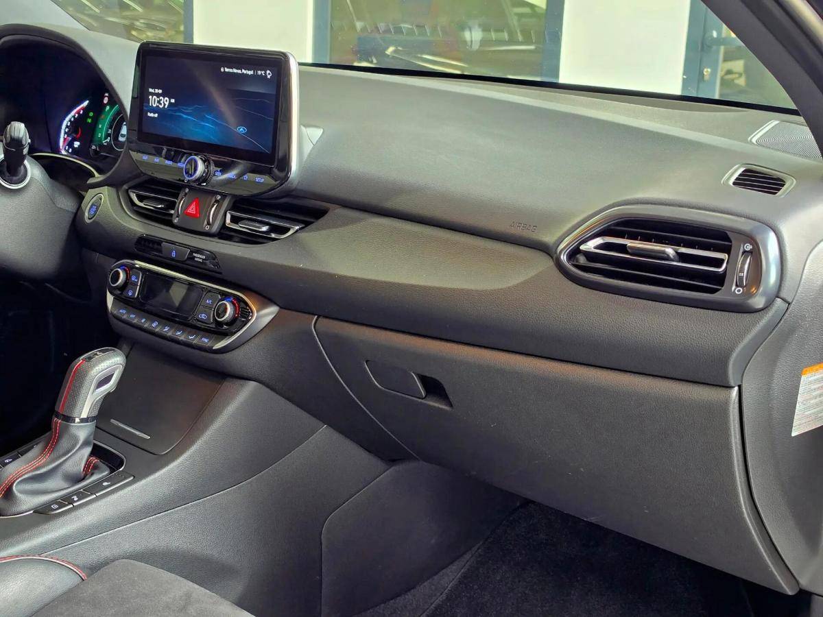 hyundai-i30-sw-2023-gasolina-998cc