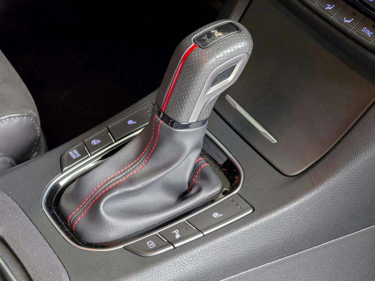 hyundai-i30-sw-2023-gasolina-998cc