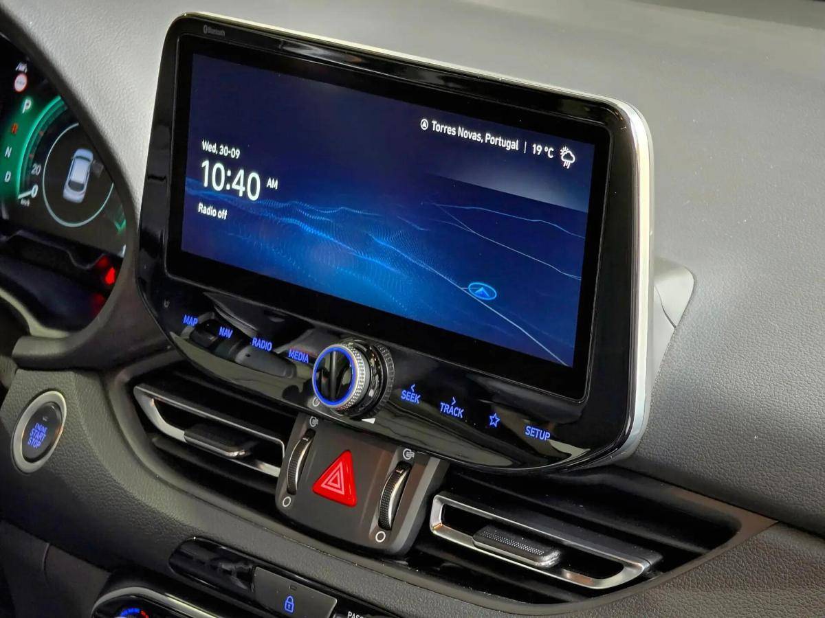 hyundai-i30-sw-2023-gasolina-998cc