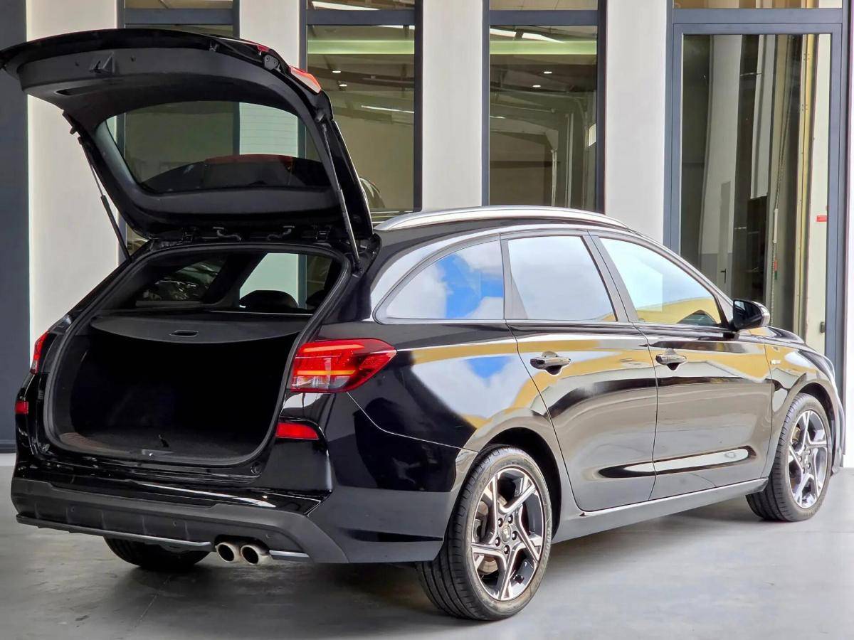 hyundai-i30-sw-2023-gasolina-998cc