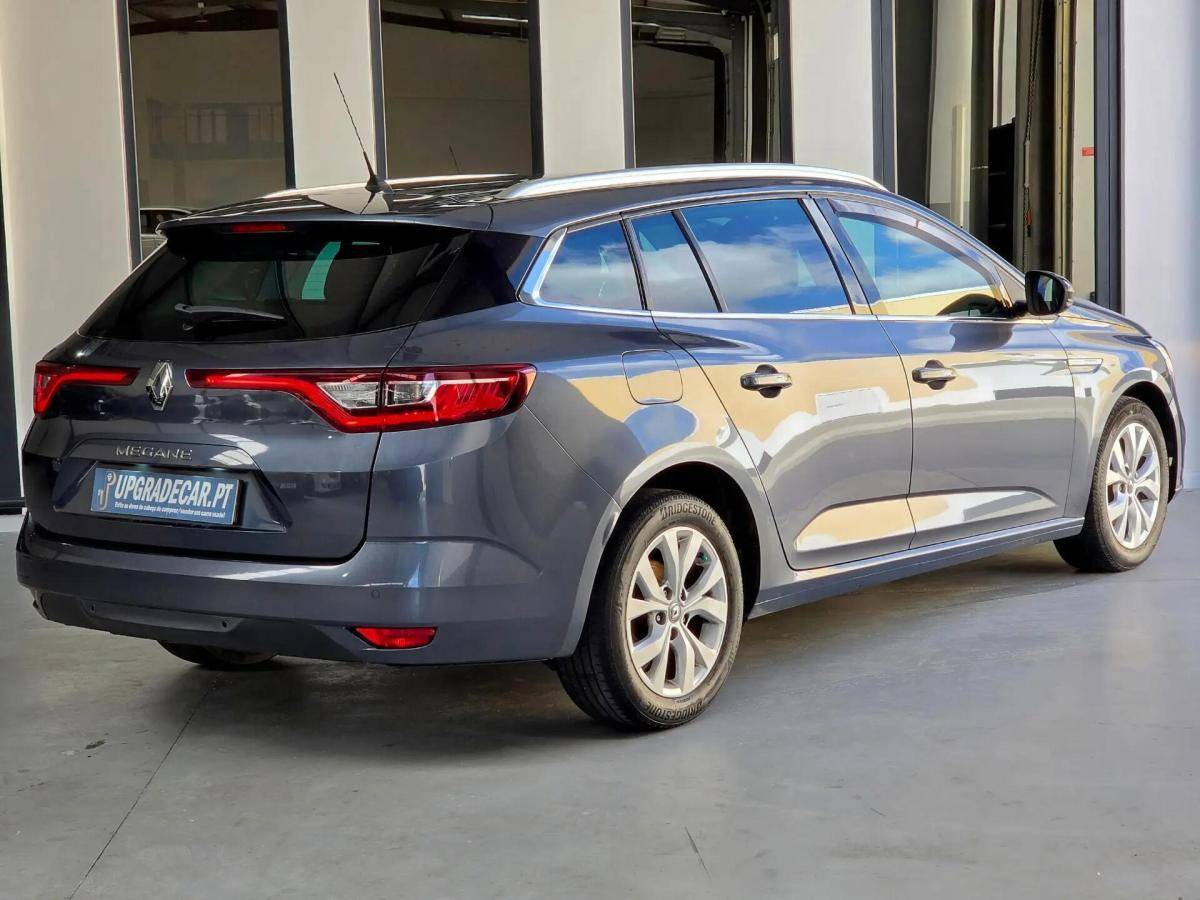 renault-megane-sport-tourer-2018-diesel-1461cc