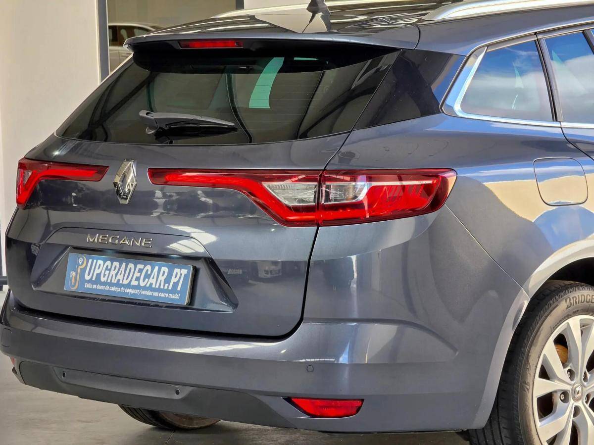 renault-megane-sport-tourer-2018-diesel-1461cc