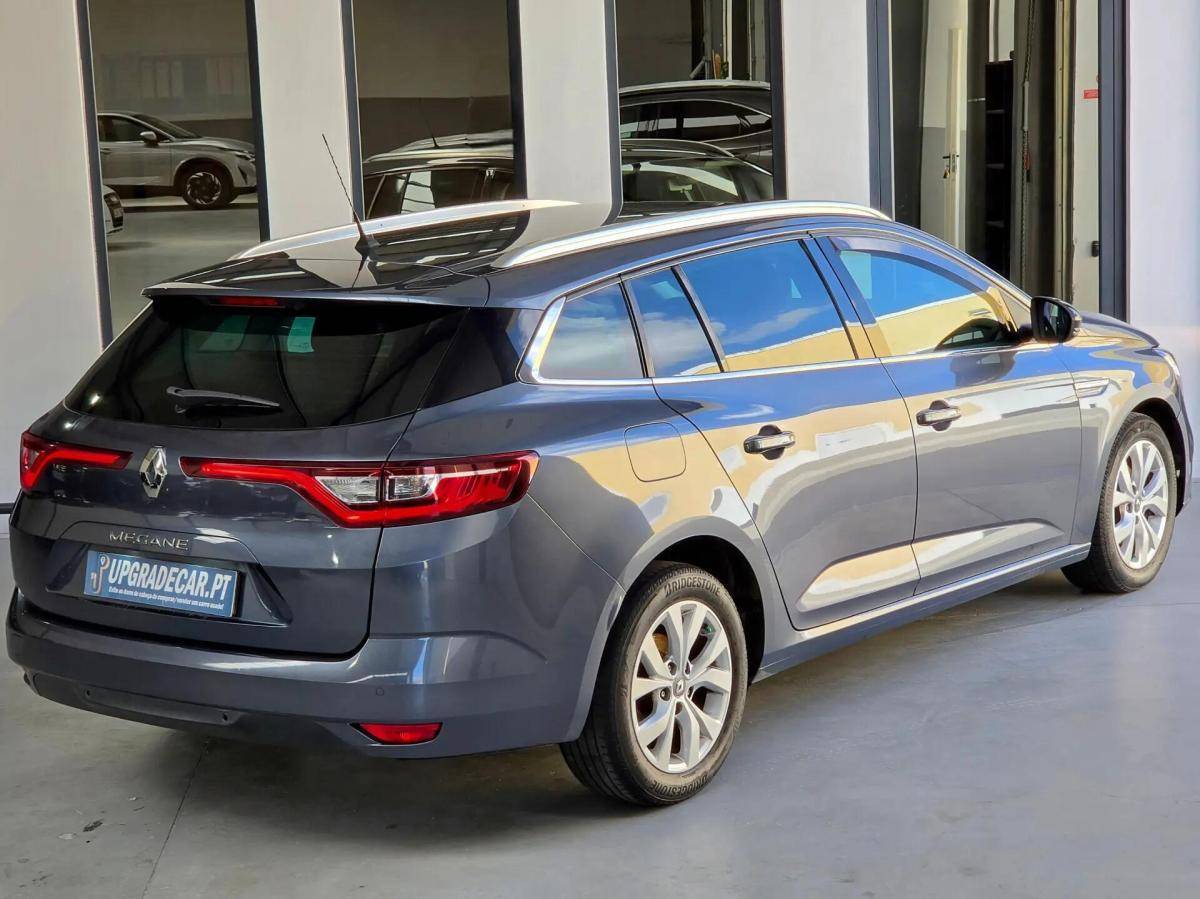 renault-megane-sport-tourer-2018-diesel-1461cc