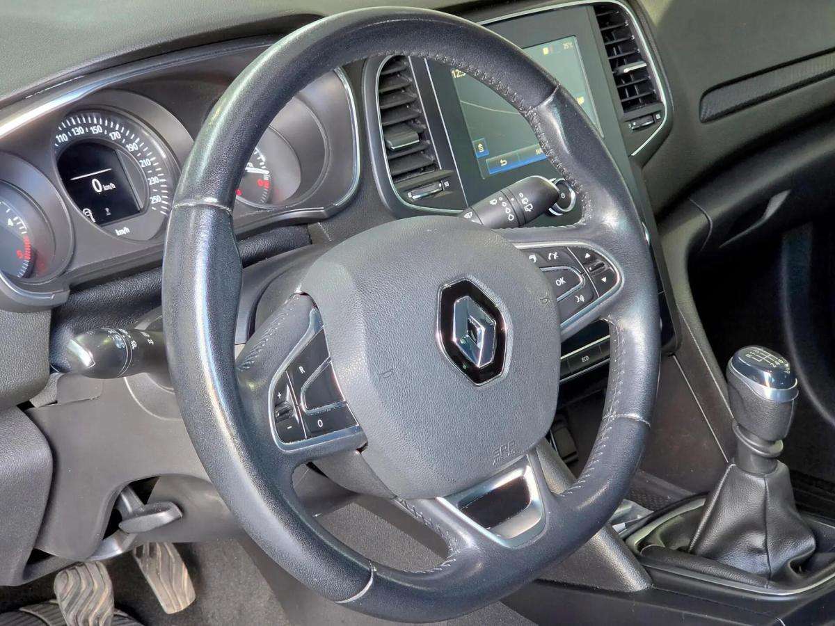 renault-megane-sport-tourer-2018-diesel-1461cc