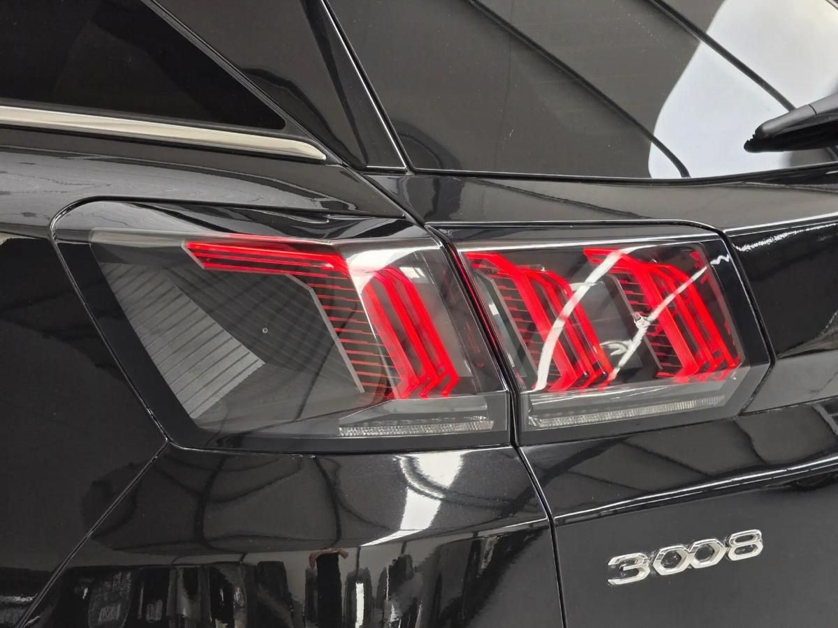 peugeot-3008-2022-hibrido-a-gasolina-1598cc