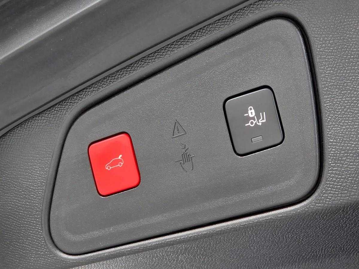 peugeot-3008-2022-hibrido-a-gasolina-1598cc
