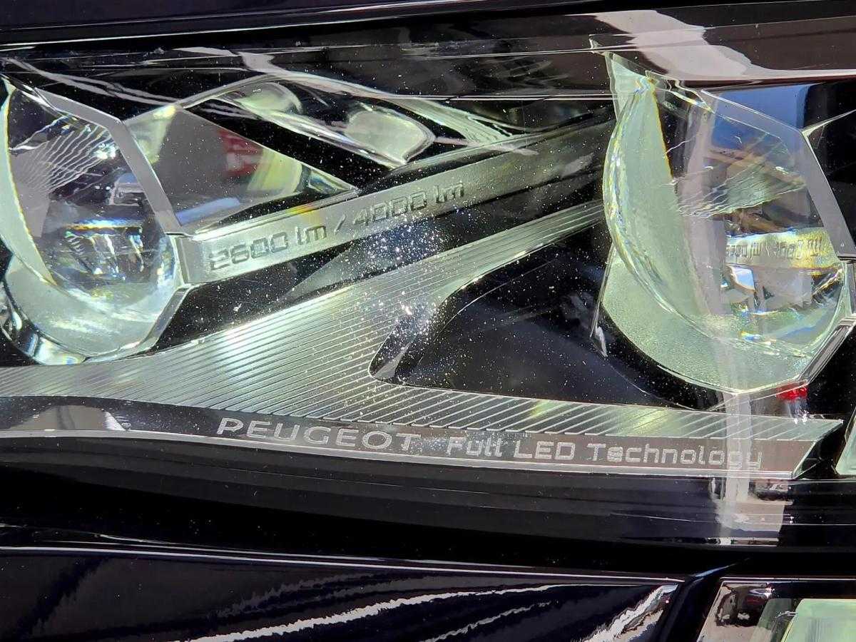 peugeot-508-sw-2021-hibrido-a-gasolina-1598cc