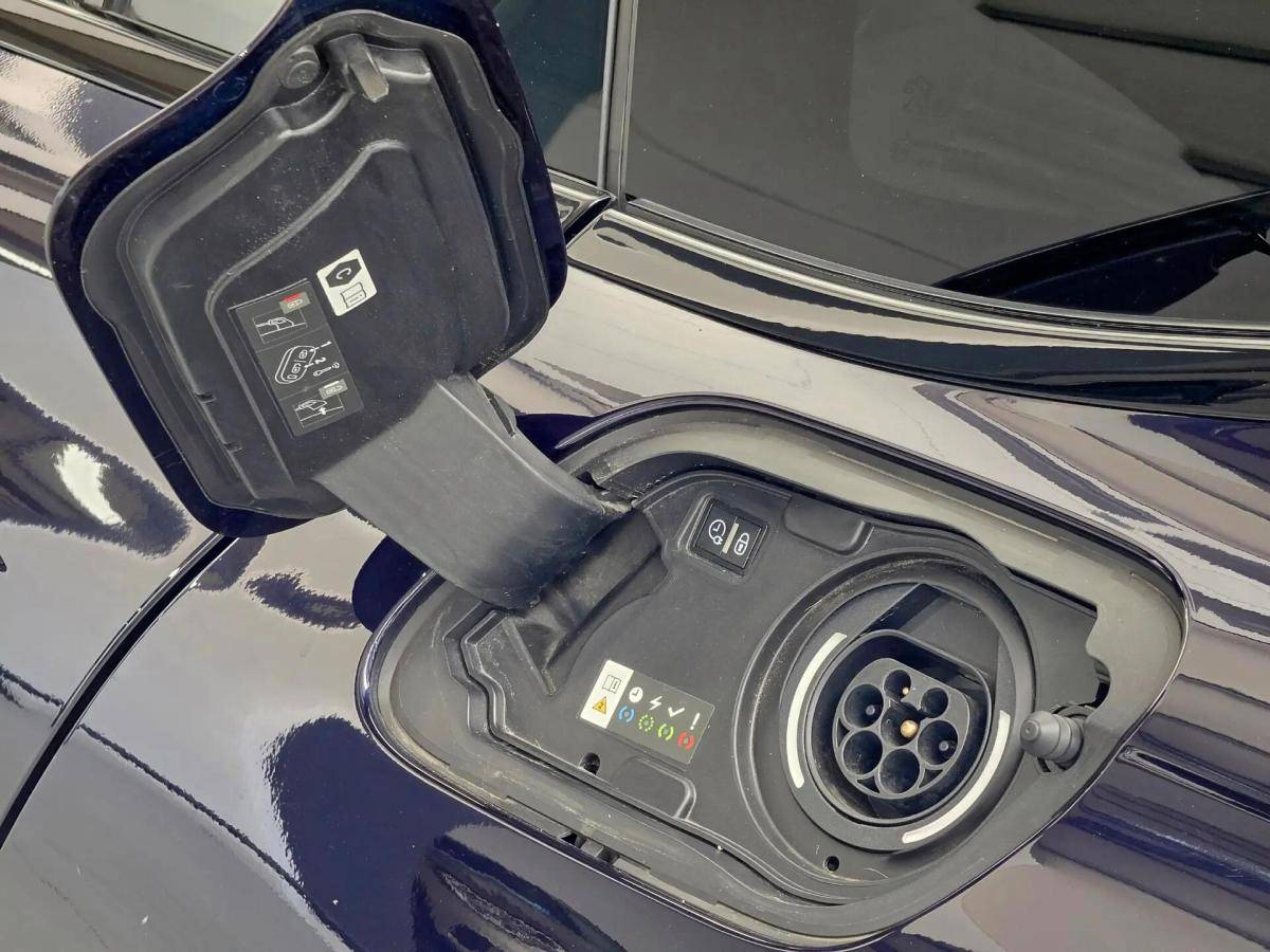 peugeot-508-sw-2021-hibrido-a-gasolina-1598cc