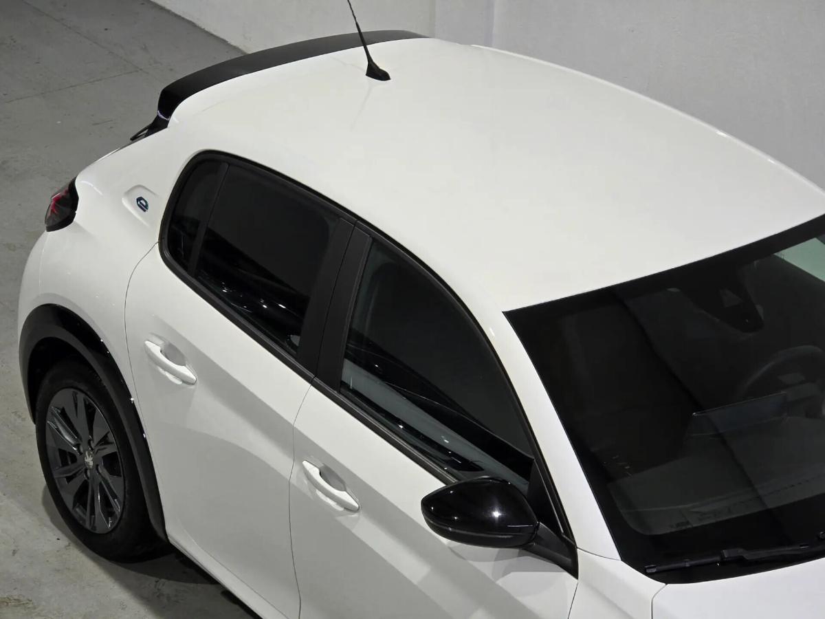 peugeot-e-208-2023-eletrico-0cc