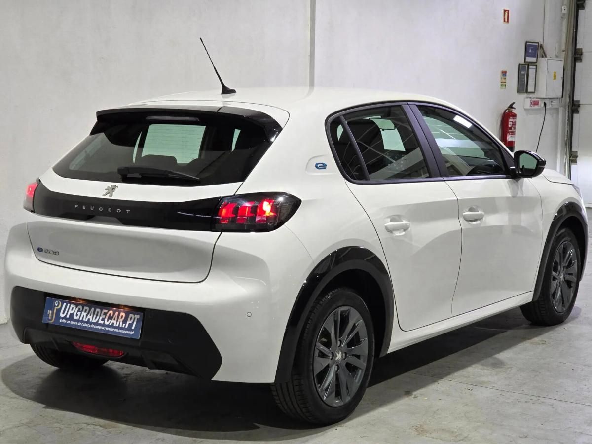 peugeot-e-208-2023-eletrico-0cc