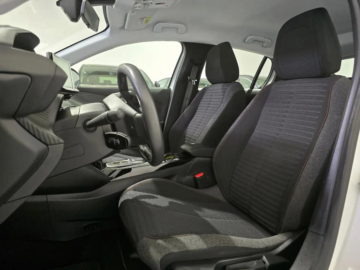 peugeot-e-208-2023-eletrico-0cc