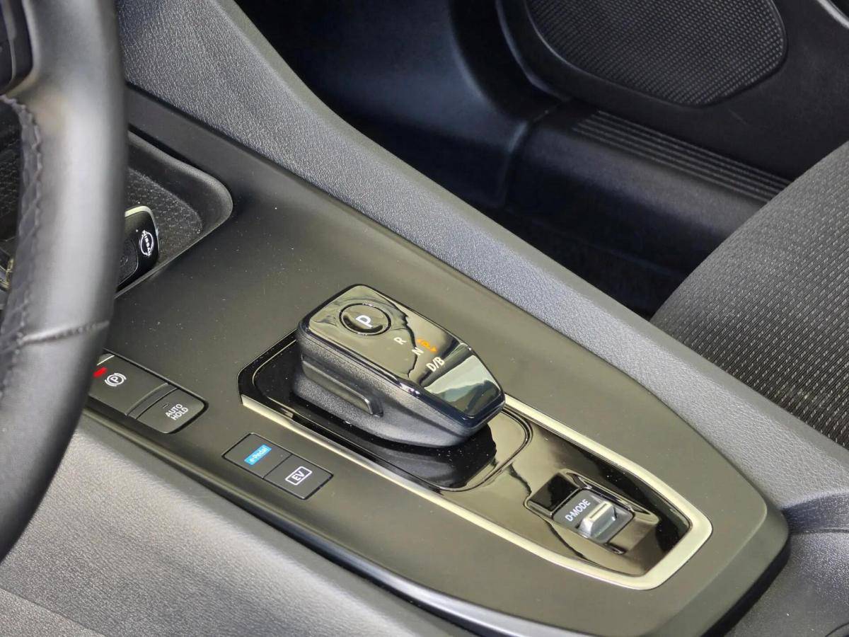 nissan-qashqai-2025-hibrido-a-gasolina-1497cc